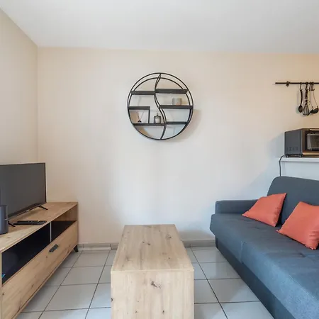 Malibu Village Апартаменты *